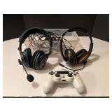 BR2…Gaming headphones and controller, working condition unknown, tub is not included, see pictures for details.