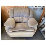 Oversize recliner, see pictures for details.