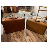 DEN… Vintage hardshell suitcases, two pieces, with content, see pictures for details.