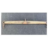 Antique Single tree yoke, see pictures for details.