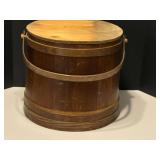 KIT… Vintage/antique large firkin bucket, this piece has a homemade lid replacement, see pictures for details.