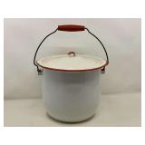 KIT… Enamelware chamber pot, see pictures for details.