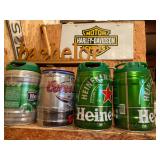 Empty mini beer kegs, four pieces, also includes European license plate, wooden baseball bat, and more. See pictures for details.