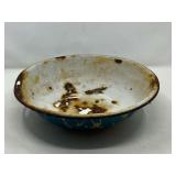 KIT… Vintage swirl enamel ware wash basin, the bottom has rusted through in places, as well as on the rim. See pictures for details.