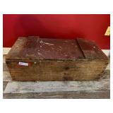LR… Vintage primitive wooden storage box with rope handles, see pictures for details.