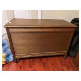 BR4… Vintage blanket chest with content, see pictures for details.