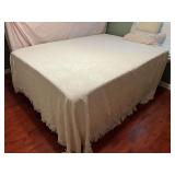 BR4…Serta lift bed with controller, this bed does work, comes with bedding, see pictures for details.