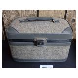 Vintage-Style Gray Train Case with Mirror