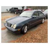 2000 Mercedes- E-Class Sedan E 320 V6, 3.2