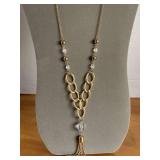 GOLD TONE CHAIN NECKLACE W/ TASSEL 22" LONG - CHECKOUT