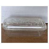VINTAGE MEDIUM HAZEL ATLAS REFRIGERATOR DISH W/ IVY EMBOSSED LID 8 1/2" LONG X 4" WIDE X 3 1/4" TALL