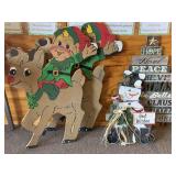 ASSORTMENT OF OUTDOOR WOOD CHRISTMAS DECOR