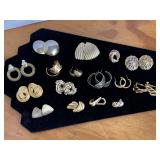16 PAIR GOLD TONE VINTAGE EARRINGS - CHECKOUT