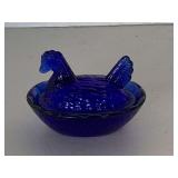 VINTAGE COBALT BLUE GLASS HEN ON NEST 2 1/2" LONG X 2" WIDE X 2" TALL