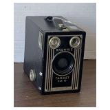 VINTAGE BROWNIE TARGET SIX-16 MADE BY KODAK