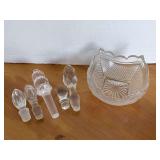 VINTAGE FOSTORIA "HARTFORD" SMALL CANDY DISH & 5 GLASS STOPPERS