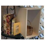 SHELF LOT TO INCLUDE 3 PHOTO ALBUMS, NOTECARDS, BASKET FULL OF NEW INITIAL KEY CHAINS & WHITE WOODEN DISPLAY BOX