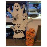 3 GHOST METAL YARD DECOR 32" TALL & LIGHTED PUMPKIN STACK