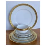 7 PLACE SETTING OF VINTAGE L. BERNARDAUD & C. LIMOGES GOLD TRIM CHINA MADE IN FRANCE
