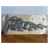 NEW METAL IVY LEAF WALL BRACKET 17" LONG