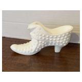 VINTAGE HOBNAIL CAT FACE MILK GLASS BOOTIE 3" TALL X 6" LONG