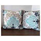 PAIR BROYHILL NICE SQUARE THROW PILLOWS 15" SQUARE