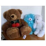 3 PLUSH TEDDY BEARS