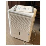 VINTAGE LENOX PORCELAIN "ROSE BUD" IVOY VASE 6" TALL