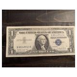 1957A $1 BLUE SEAL SILVER CERTIFICATE NOTE - SERIAL NO Q88149543A