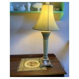 WOOD/METAL DISTRESSED PINEAPPLE TABLE LAMP W/ TAPESTRY DOILY 29" TALL