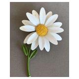 LARGE VINTAGE DAISY ENAMEL BROOCH - CHECKOUT