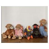 5 TY BEANIE BABIES (2000 BANANAS, THREE 1995 BONGO, 1999 CHEEKS)