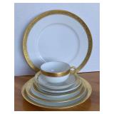 7 PLACE SETTING OF VINTAGE L. BERNARDAUD & C. LIMOGES GOLD TRIM CHINA MADE IN FRANCE