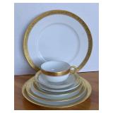 7 PLACE SETTING OF VINTAGE L. BERNARDAUD & C. LIMOGES GOLD TRIM CHINA MADE IN FRANCE