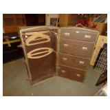 ANTIQUE TRAVEL TRUNK
