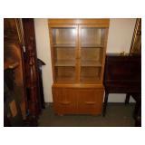 VINTAGE MID-CENTURY MODERN CHINA CABINET
