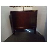 ANTIQUE PHILCO RADIO