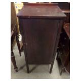 ANTIQUE VICTROLA RECORD CABINET