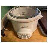 DR… Rival crockpot with removable crock, powers up, see pictures for details.