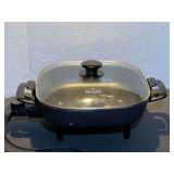 DR… Rival electric fry pan, powers up, see pictures for details.