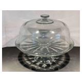 DR…Clear glass pedestal cake plate with glass dome lid, see pictures for details.