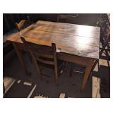 ANTIQUE SOLID WOOD DINETTE TABLE AND FOUR CHAIRS