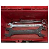 TUFF-BOX TOOL BOX AND CONTENTS INCLUDING CRAFTSMAN, WILLIAMS, AND VERY LARGE (36MM / 41MM) MITO WRENCHES