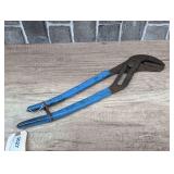 LARGE CHANNEL LOCKING PLIERS