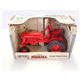 Ertl Farmall Cub Tractor 1/16 Scale Die-Cast with Box