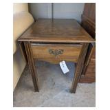 VINTAGE DROP LEAF END TABLE, MATCHES 4002