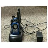 Motorola walkie-talkies with charger, set of two, working condition unknown, see pictures for details.