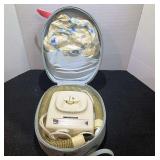 Vintage Sears hairdryer with storage case, working condition unknown, see pictures for details.
