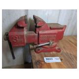 COLOMBIAN 3-1/2 BENCH VISE