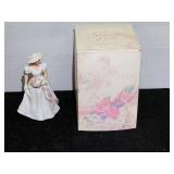 Vintage Avon, “Summer Bride”, porcelain figurine, comes with the original box, see pictures for details.